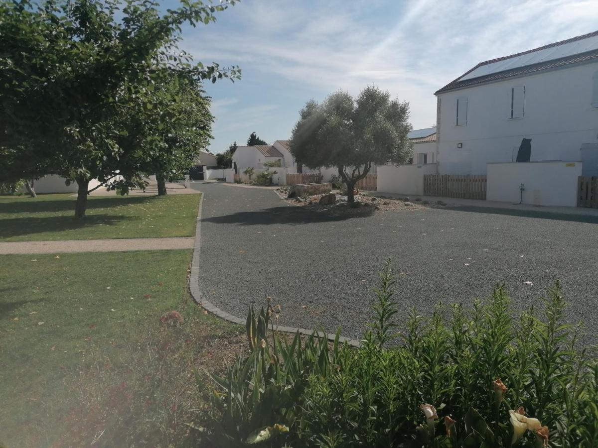 Le Mousse Maison Avec Piscine/Parking/Wifi/Plages 5Kms Ле-Мат Экстерьер фото